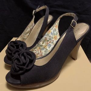 Madden girl peep toe heels